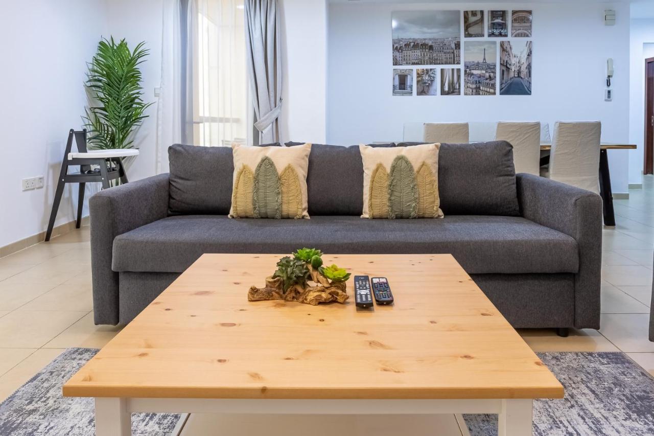 Lovely 2 Bedroom Near The Beach Dubai
