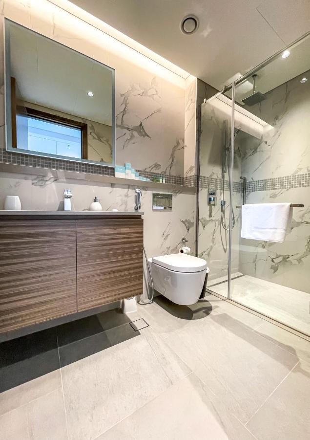Sensational 3br Holiday Near Burjkhalifa Apartment Dubai