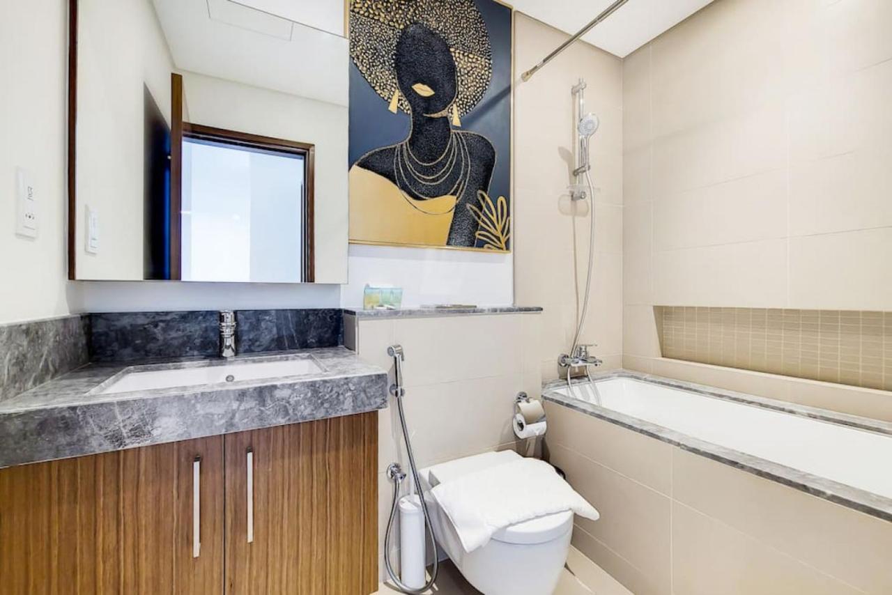 Apartment 5242 Tower 2 - Light One Bedroom Dubai