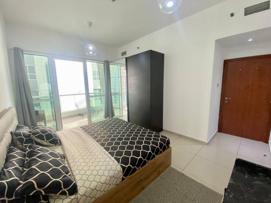 Apartment Lovely Marina Dubai