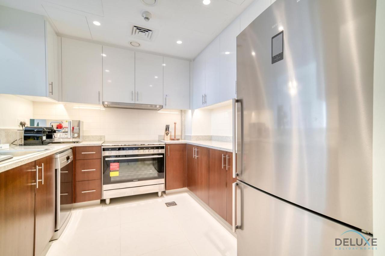 Apartment Sparkling 2br At Boulevard Crescent Tower 1 Downtown By Deluxe Homes Dubai
