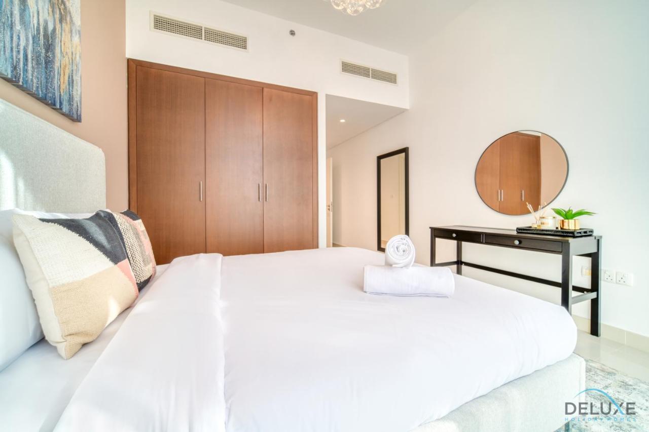 Sparkling 2br At Boulevard Crescent Tower 1 Downtown By Deluxe Homes Dubai