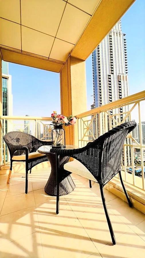 Lovely 1 Bedroom Luxury Next To Burj Khalifa!! 24hr Concierge, Gym, Pool & Netflix - 29 Burj Boulevard In The Heart Of Downtown * Dubai
