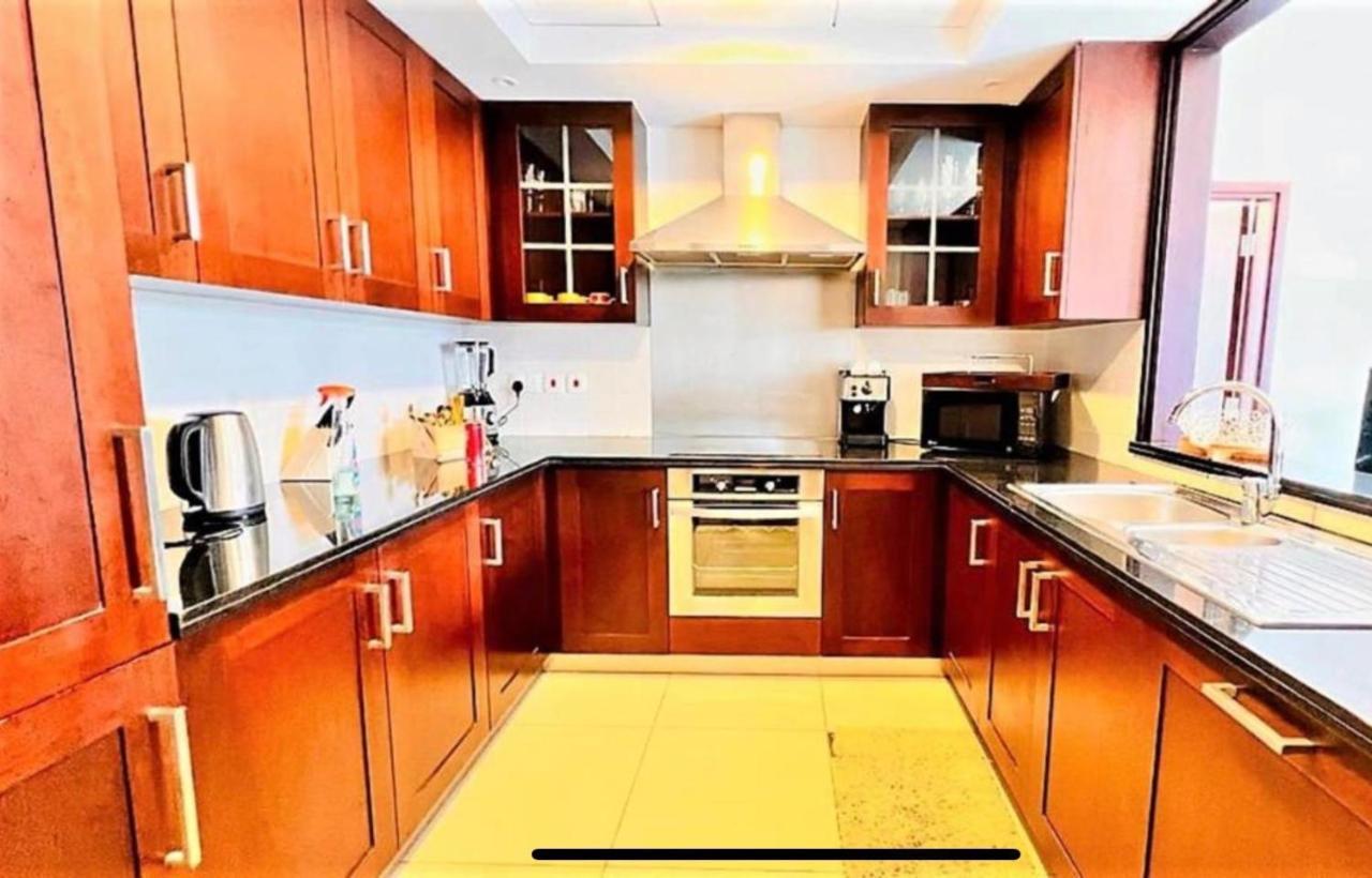 Lovely 1 Bedroom Luxury Next To Burj Khalifa!! 24hr Concierge, Gym, Pool & Netflix - 29 Burj Boulevard In The Heart Of Downtown