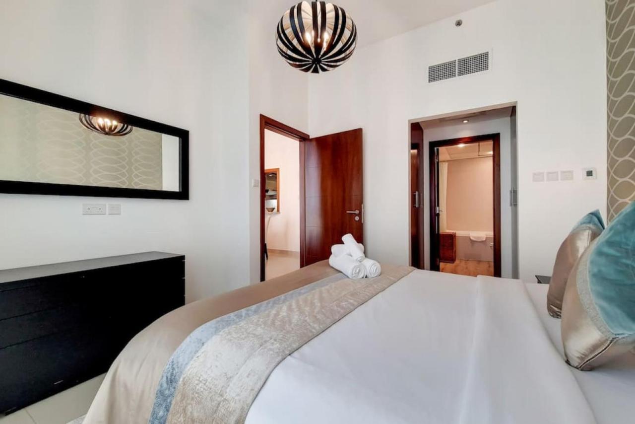 Apartment Standpoint B, Downtown - Comfortable One Bedroom Dubai