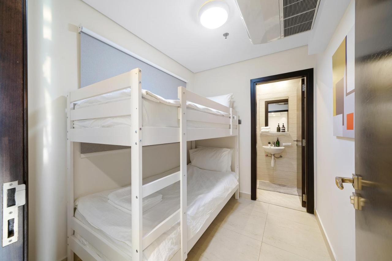 Bright & Vibrant 2br+kids 7min To Mall * Dubai