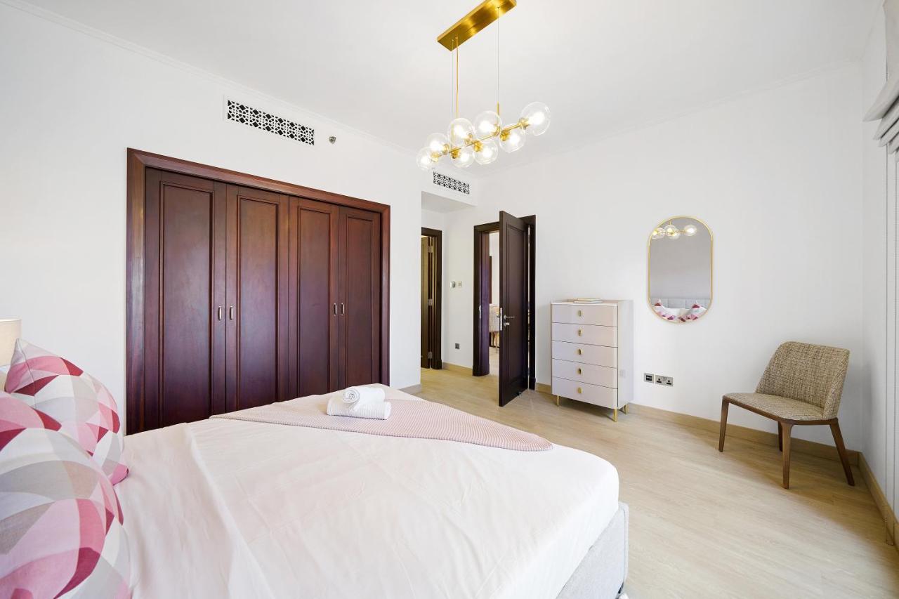 Classy Design 2br In Old Town W/ Burj Khalifa View Apartment *