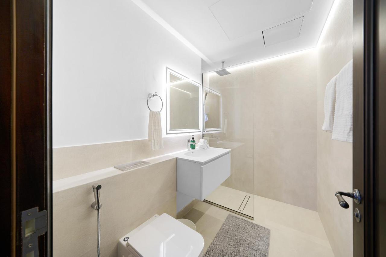 Classy Design 2br In Old Town W/ Burj Khalifa View Dubai