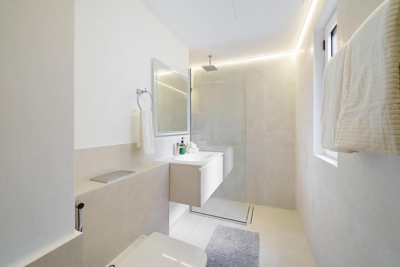 Apartment Classy Design 2br In Old Town W/ Burj Khalifa View