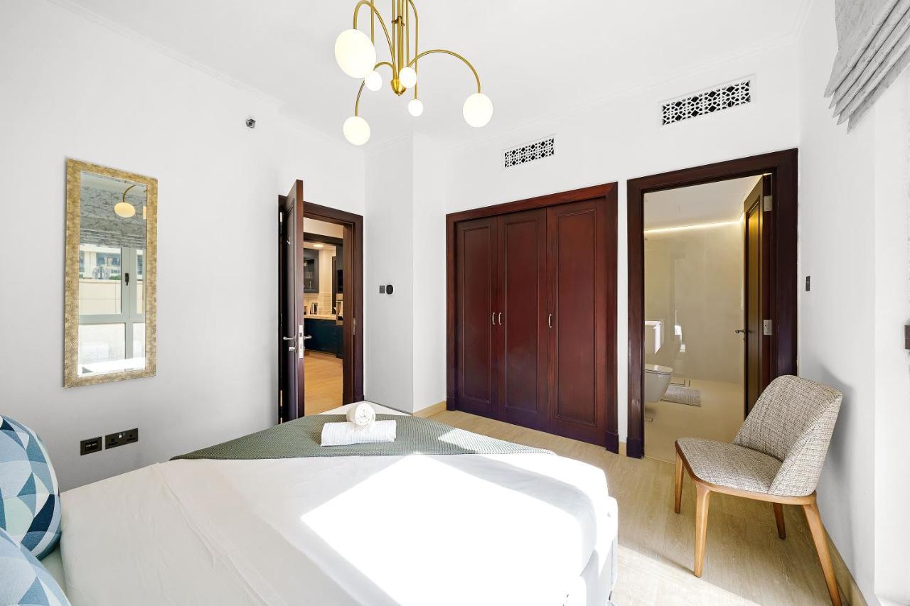 Classy Design 2br In Old Town W/ Burj Khalifa View Dubai