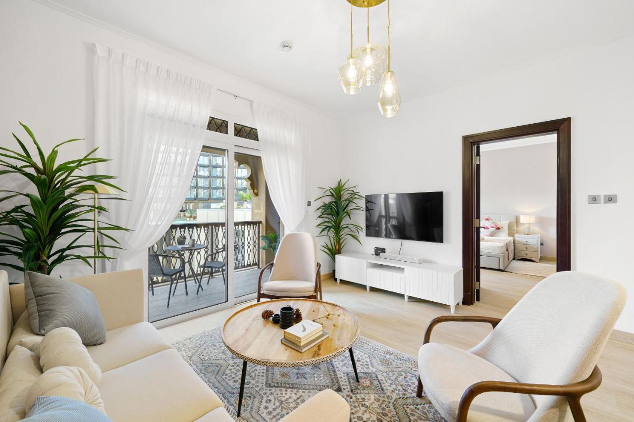 Classy Design 2br In Old Town W/ Burj Khalifa View * Dubai