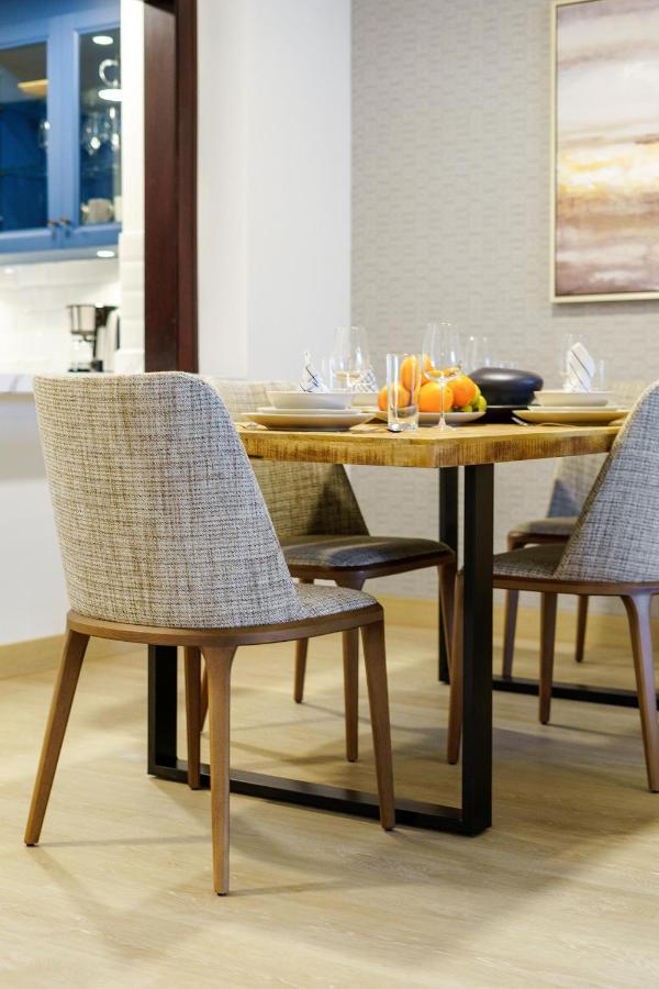 Classy Design 2br In Old Town W/ Burj Khalifa View * Dubai