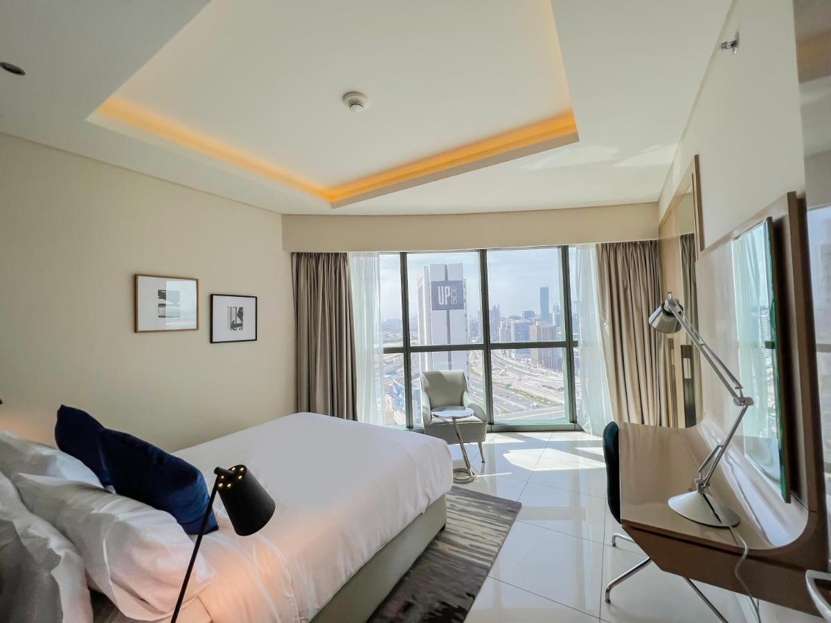 Luton - Damac Paramount Amazing 3br, Business Bay, - 26ab05 * Dubai