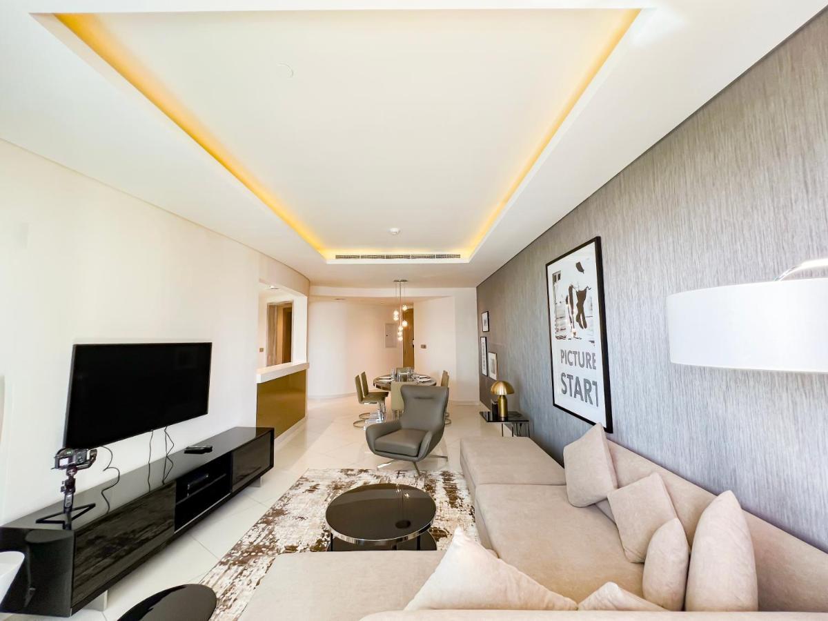 Luton - Damac Paramount Amazing 3br, Business Bay, - 26ab05 Dubai