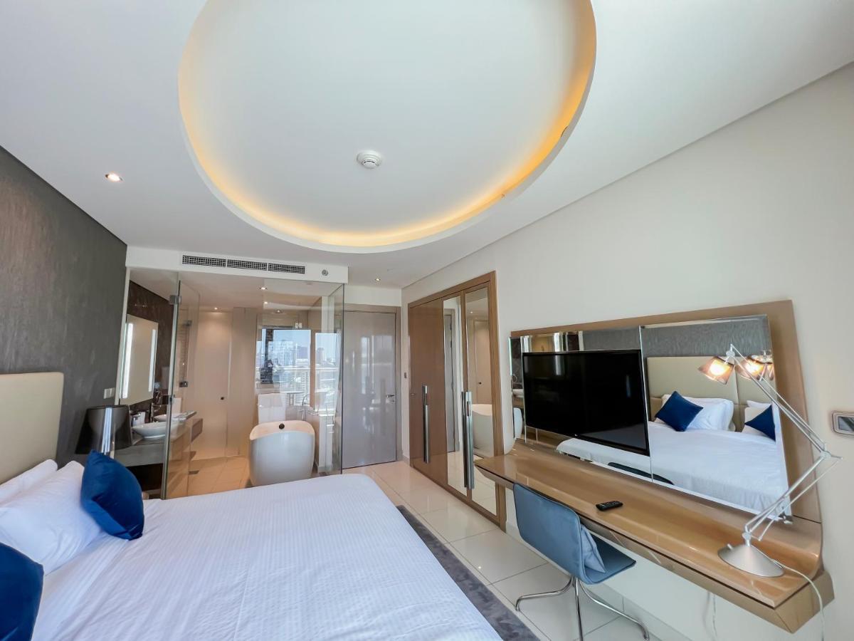 Luton - Damac Paramount Amazing 3br, Business Bay, - 26ab05 Apartment Dubai