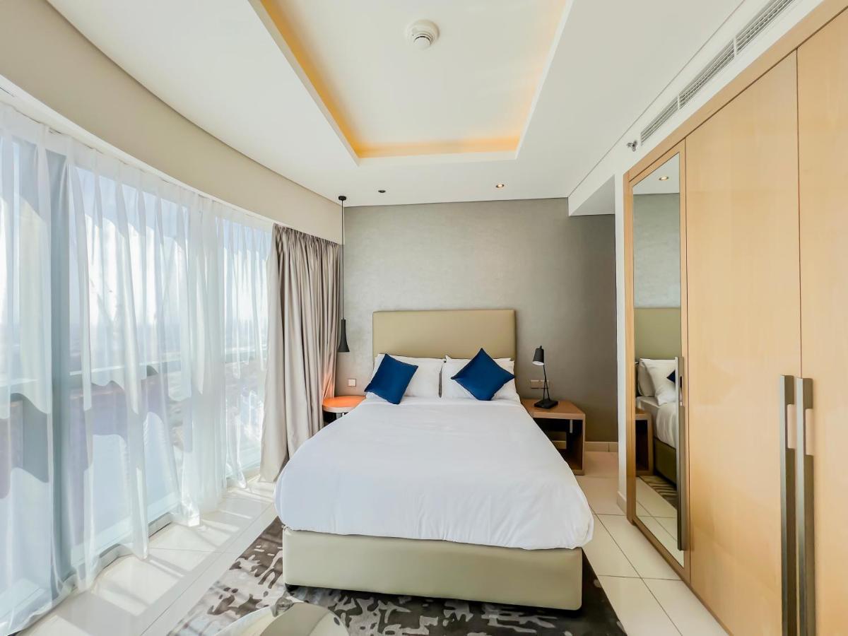 Luton - Damac Paramount Amazing 3br, Business Bay, - 26ab05
