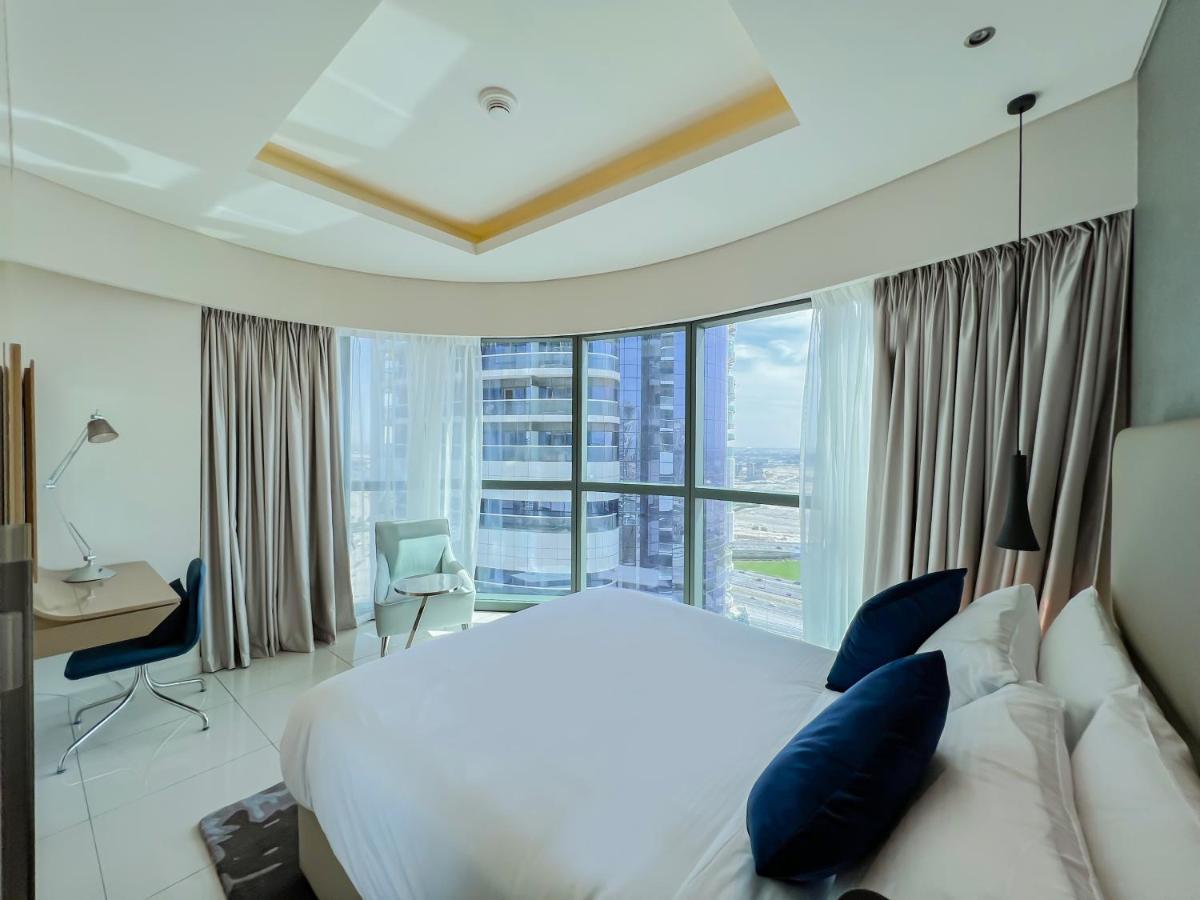 Luton - Damac Paramount Amazing 3br, Business Bay, - 26ab05 * Dubai