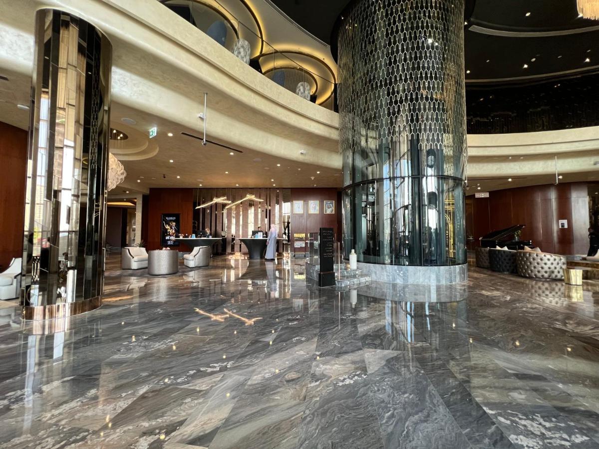 Luton - Damac Paramount Amazing 3br, Business Bay, - 26ab05 *