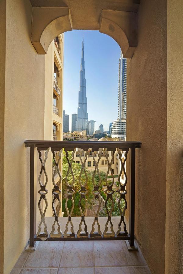 Classy Design 2br In Old Town W/ Burj Khalifa View