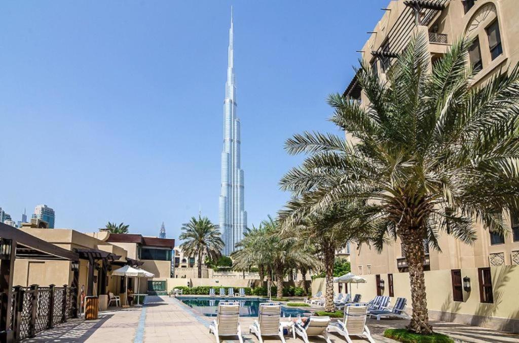 Classy Design 2br In Old Town W/ Burj Khalifa View