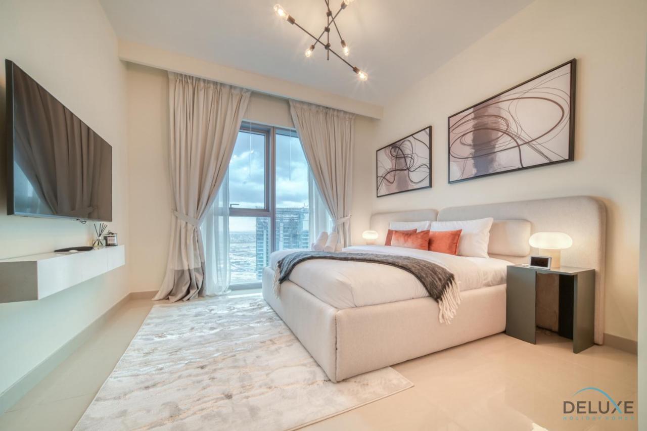Apartment Alluring 1br At Harbour Views Tower 1 By Deluxe Homes