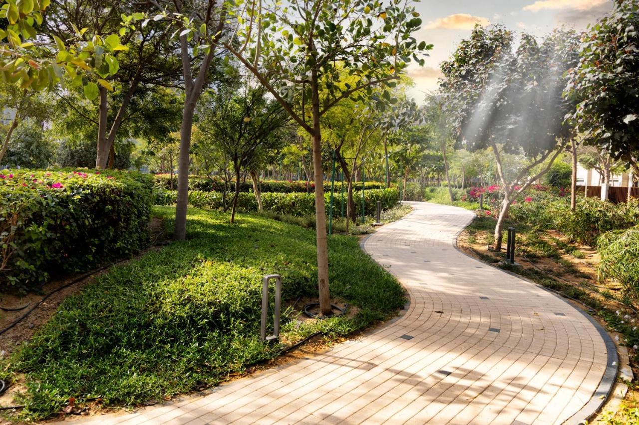By Latinem Luxury 2br Cvr B1307 Near Burj Khalifa Apartment *