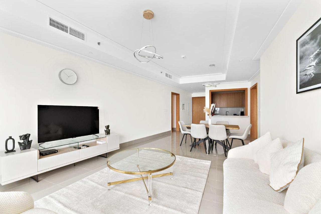 Apartment Elegant 3 Bedroom In Downtown, With Burj Khalifa And Fountain Views Dubai