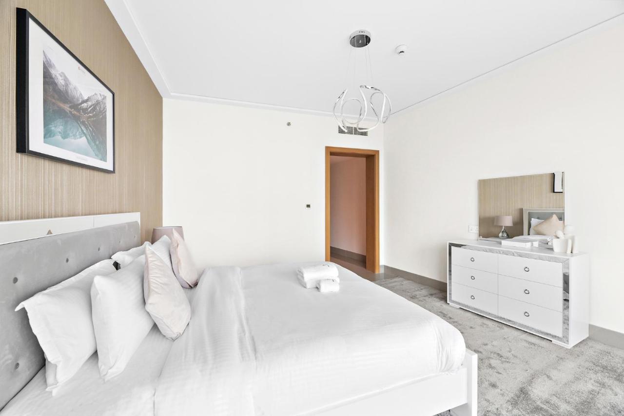 Apartment Elegant 3 Bedroom In Downtown, With Burj Khalifa And Fountain Views