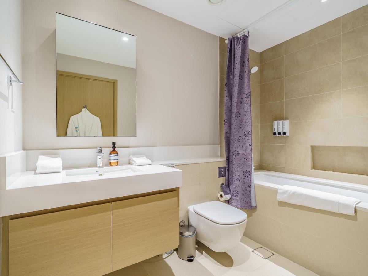Apartment Fancy With Mesmerizing Canal Views Dubai