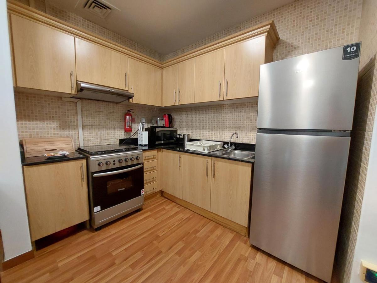 Bright And Luxury 1 Bedroom On Canal Apartment