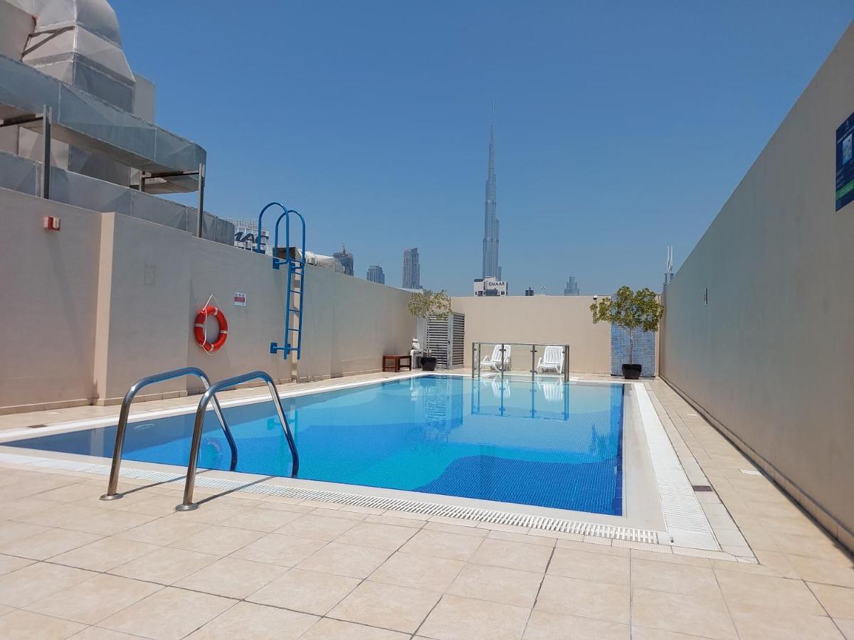 Bright And Luxury 1 Bedroom On Canal Dubai