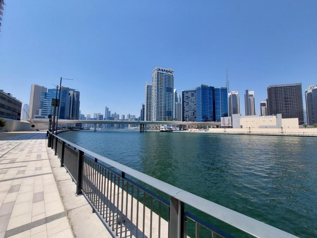 Apartment Bright And Luxury 1 Bedroom On Canal Dubai