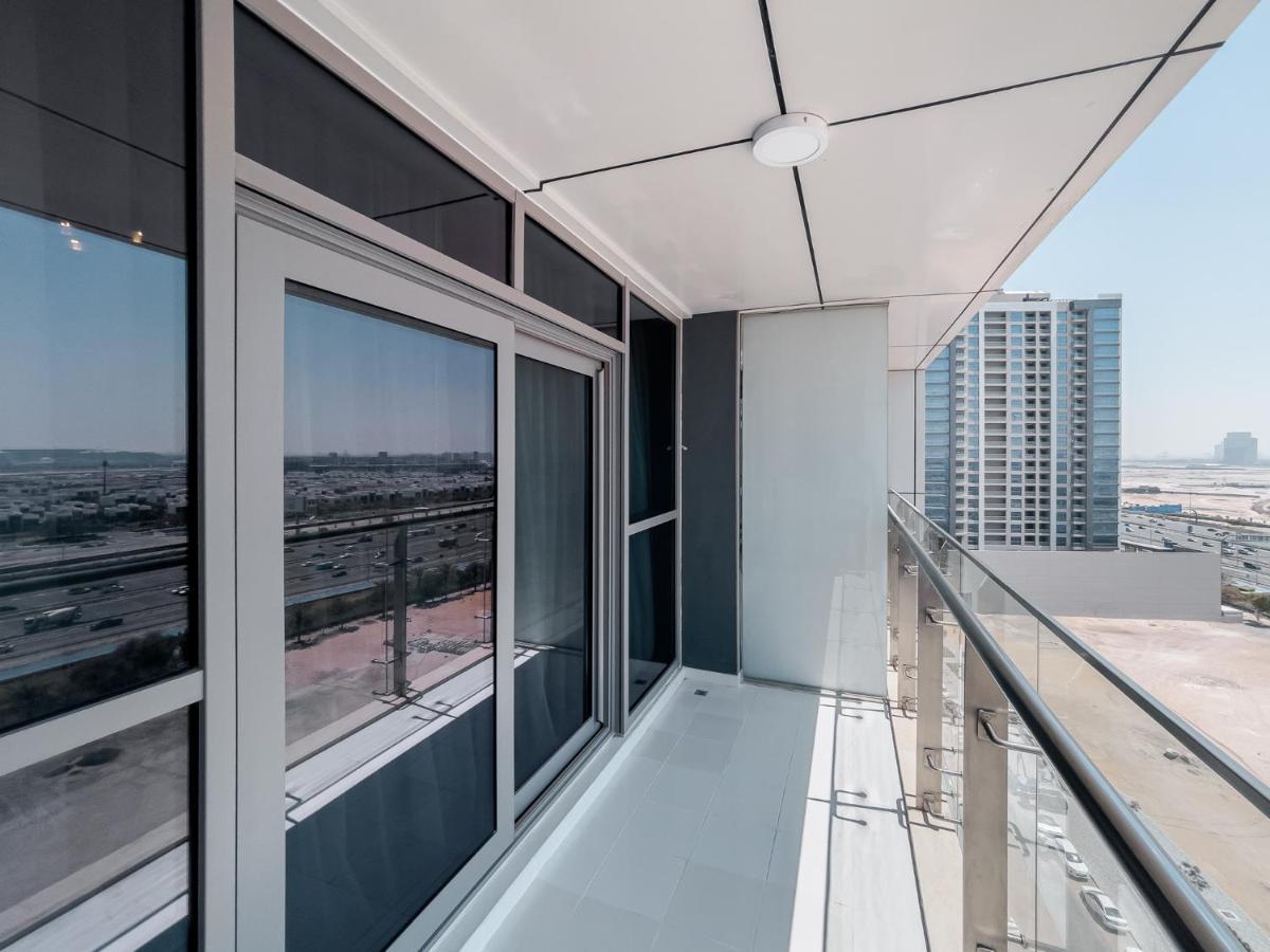 Luton - Avanti Tower - Business Bay - 11ab07 * Dubai