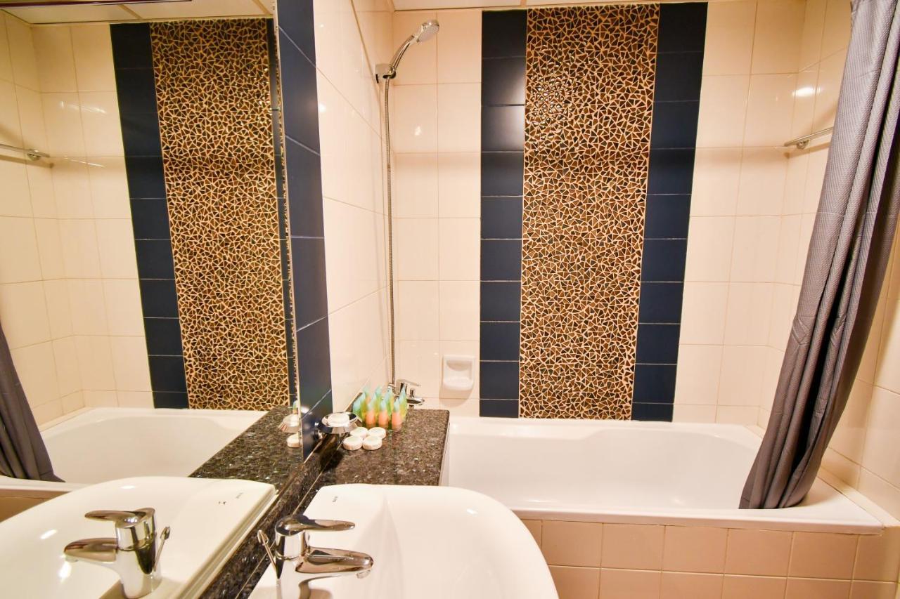 Apartment Scala Tower Chic With A Twist Dubai
