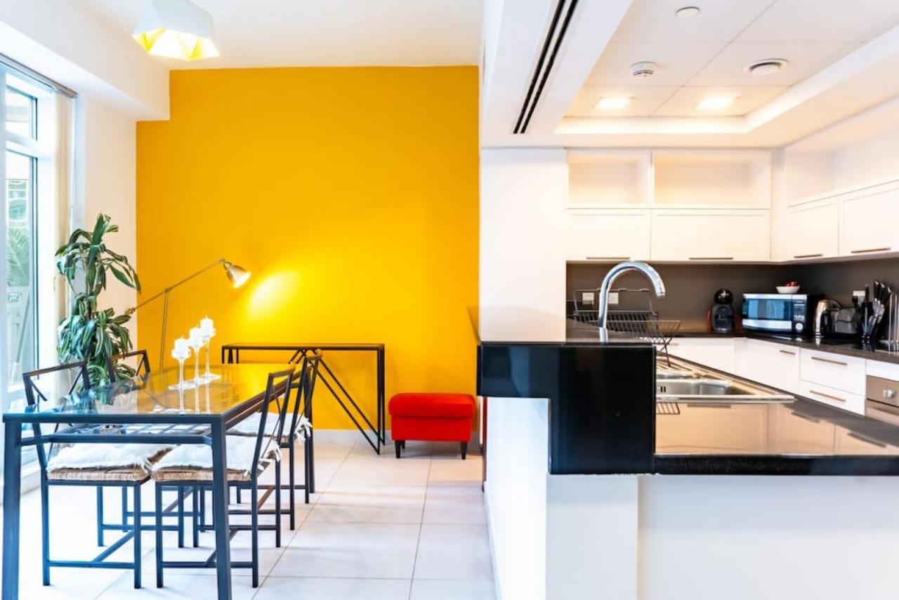 The Lofts, Downtown - Bright One Bedroom Apartment Dubai