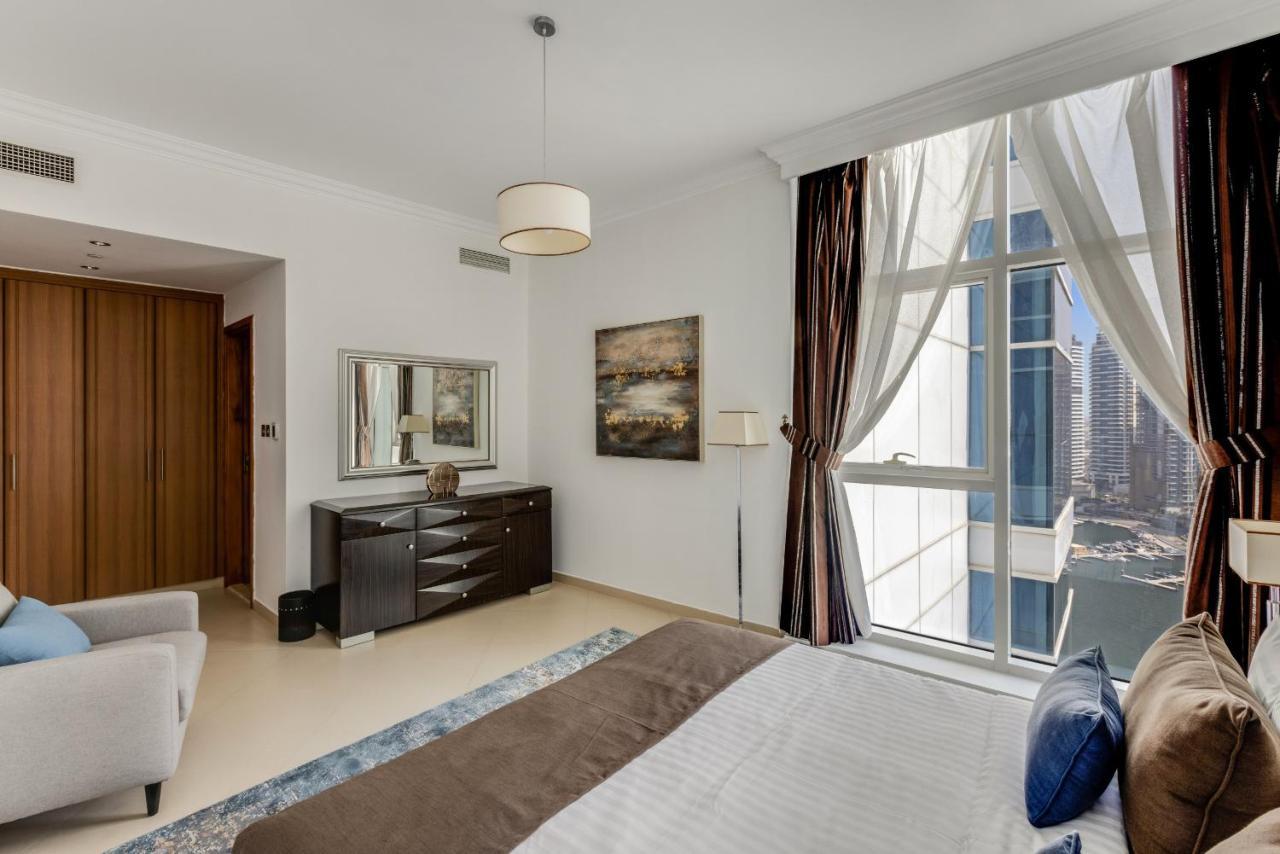 Vayk - Modern Four Bedroom With Sea View In Marina Apartment