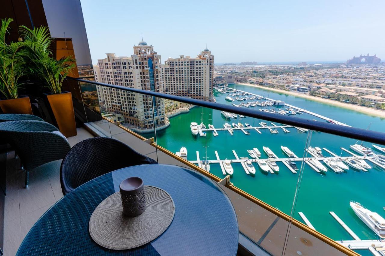Exclusive Luxury 4 Bedroom Palm Penthouse Apartment