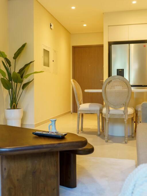 Sophisticated 2br In Unbeatable Downtown Location Dubai