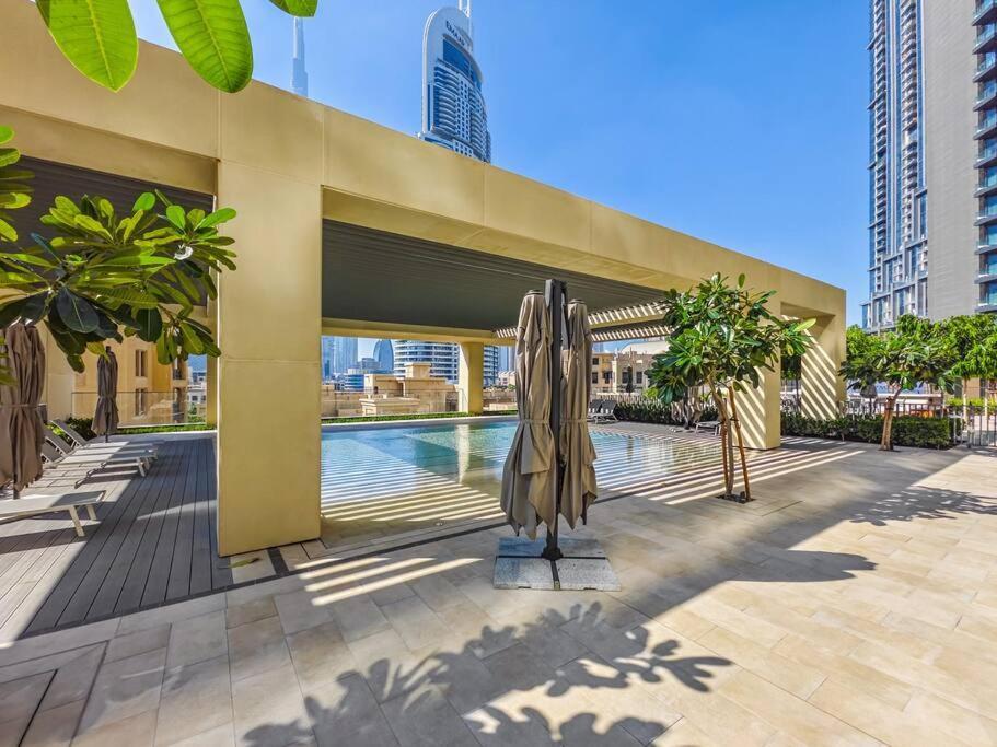 Sophisticated 2br In Unbeatable Downtown Location