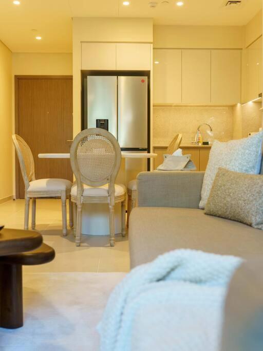 Sophisticated 2br In Unbeatable Downtown Location * Dubai