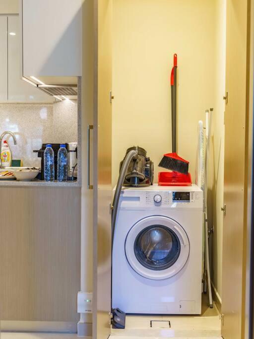 Sophisticated 2br In Unbeatable Downtown Location Apartment Dubai