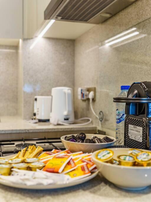 Sophisticated 2br In Unbeatable Downtown Location Apartment Dubai