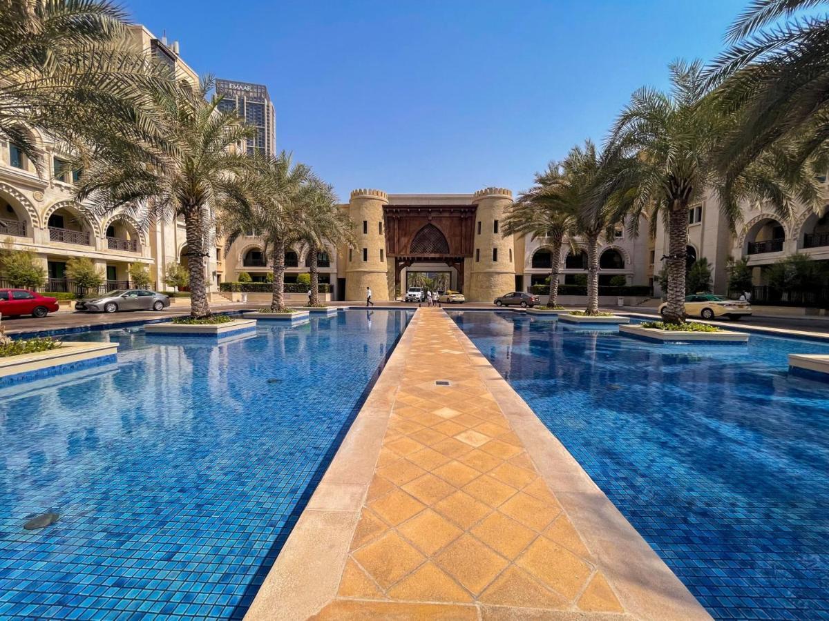 Luxfolio Retreats - Brand New - Full Burj View *