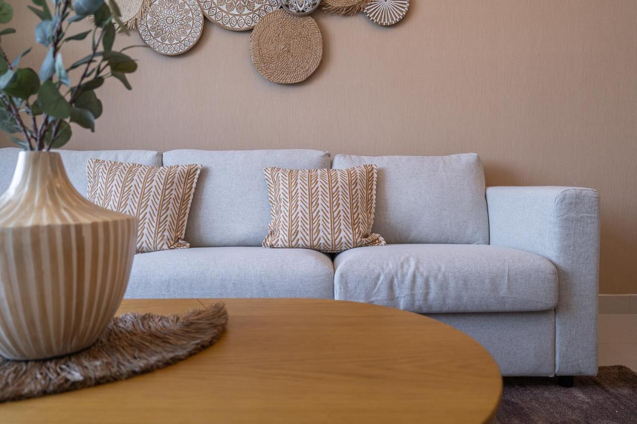 Apartment Tropical Oasis In Meydan By Suiteable *