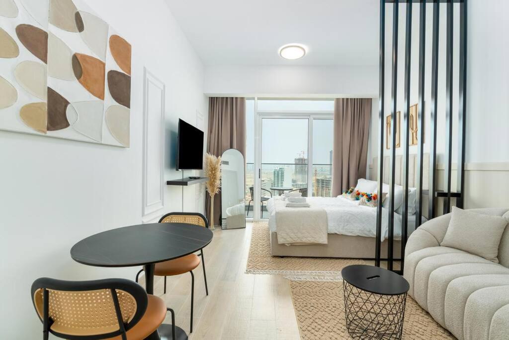 Cozy At Bloom Height - Jvc * Dubai