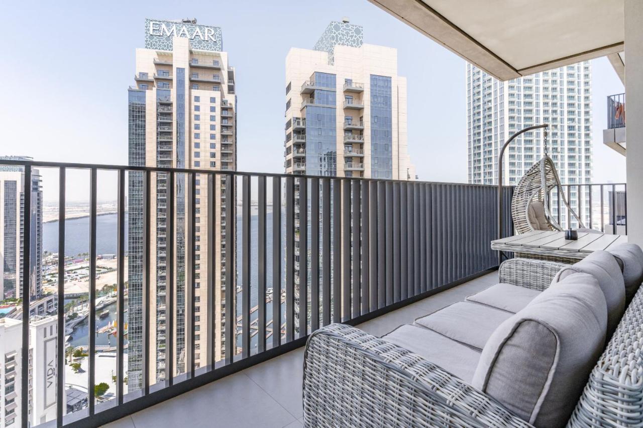 Spacious 2 Bedroom On High Floor In Creek Horizon - Allsopp&allsopp