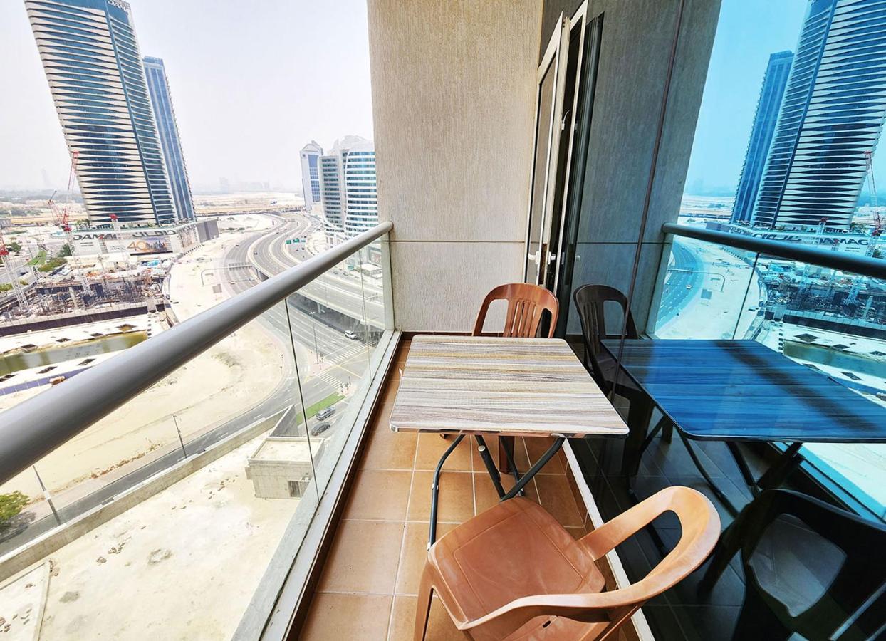 Rh- Relaxing Studio, Downtown With Private Balcony, Walk Away From Burj Khalifa * Dubai