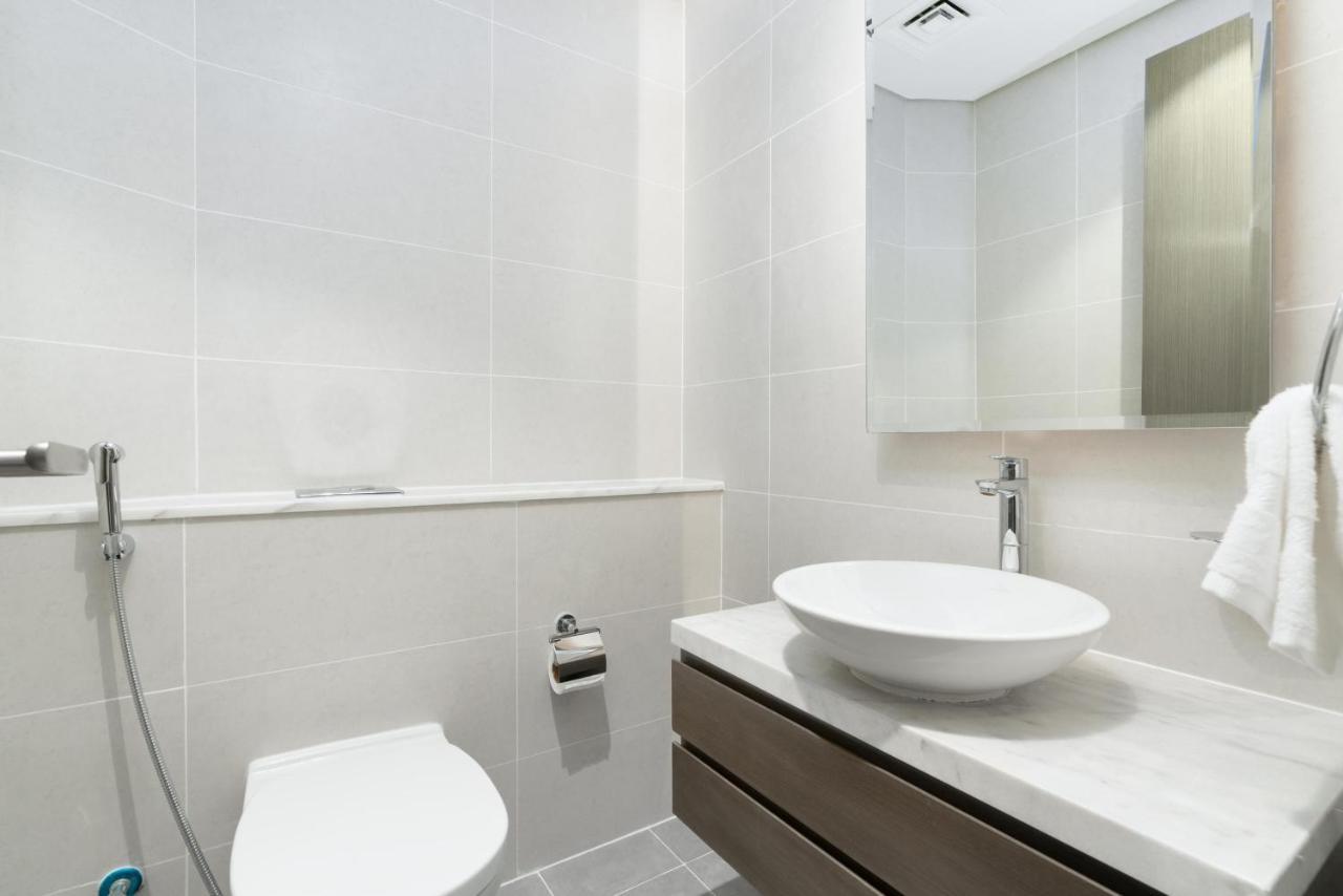 Apartment White Sage - With Incredible Canal And Burj Khalifa Views Dubai