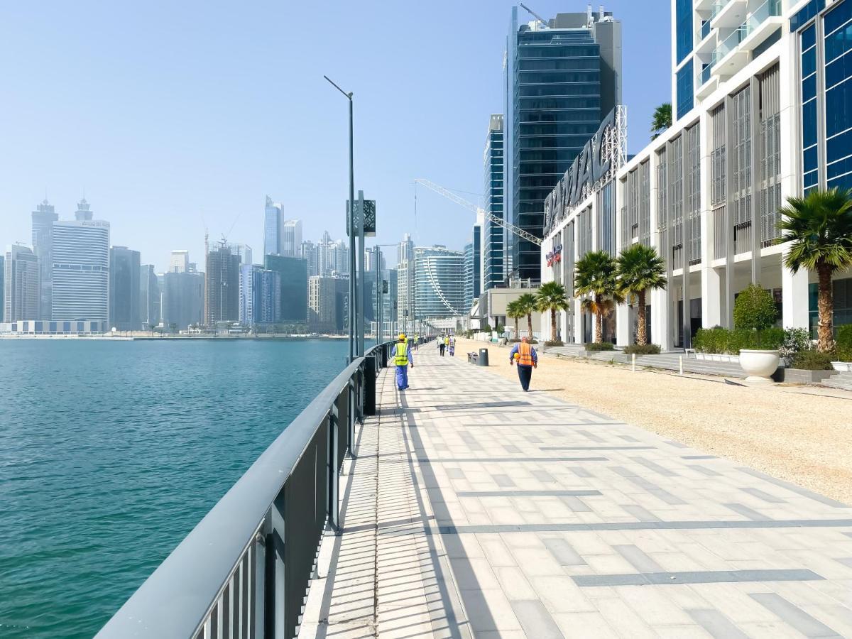 White Sage - With Incredible Canal And Burj Khalifa Views Apartment