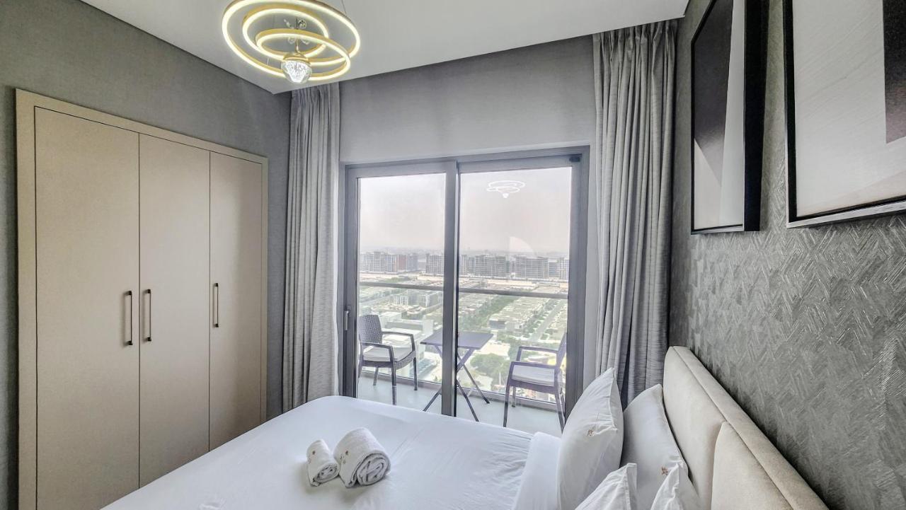 By Latinem Luxury 1br Cvr A1413 Near Burj Khalifa * Dubai